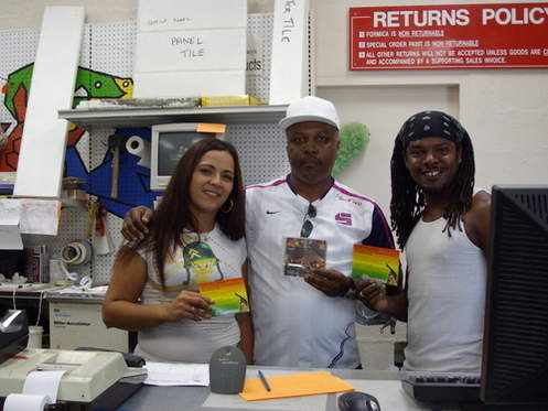 Clinark with Bermuda Paint Crew Maria and bredda Bermuda August 2007 CD PRO